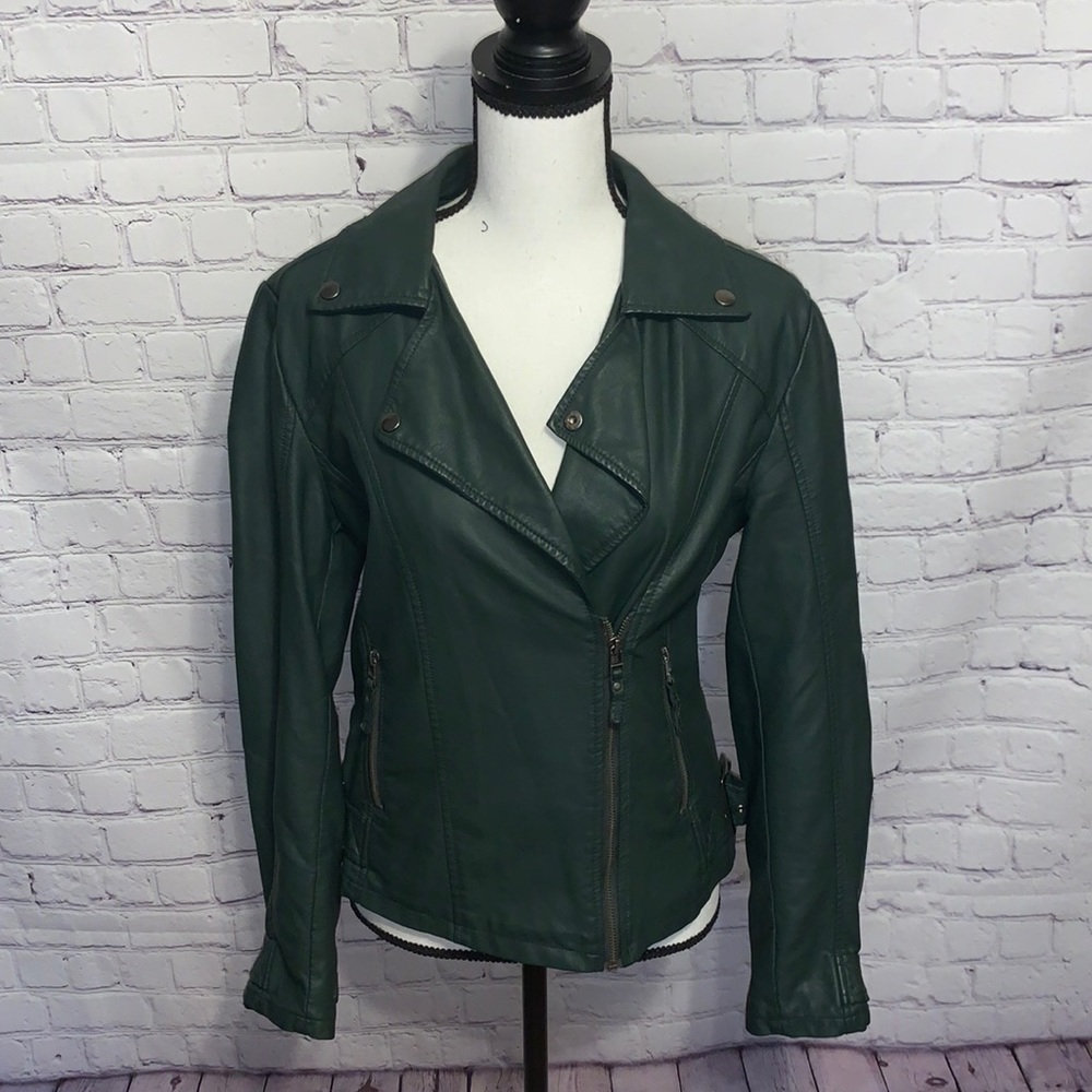 Max Studio leather like jacket